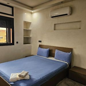 Kamer met een Queen Size Bed
